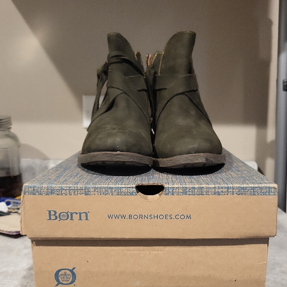 Born Forest Green Leather Boots